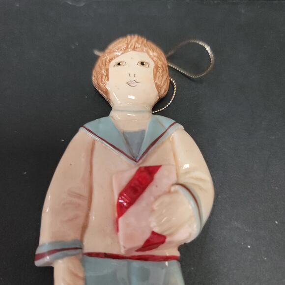vINTAGE CHARLEE McGee chirstmas Ornament HandPainted 1982 Boy holding package - Picture 5 of 6